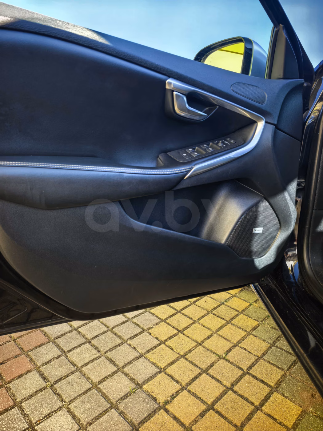 Volvo V40 фото 6