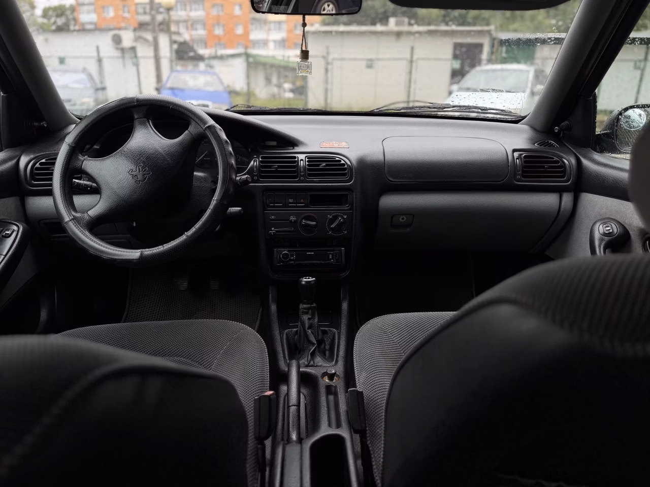 Peugeot 406 фото 10