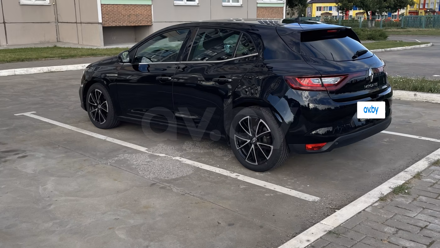Renault Megane фото 9