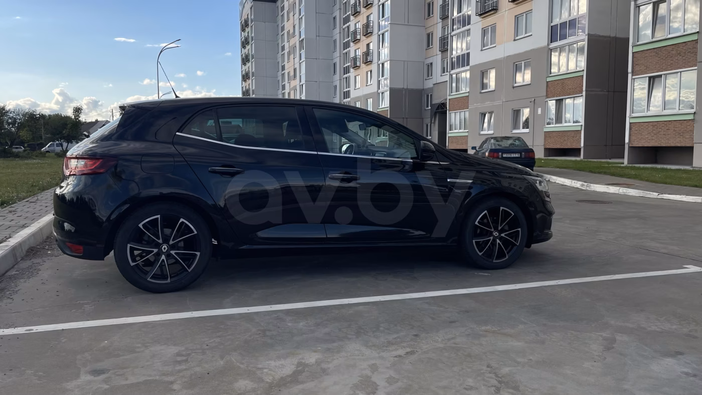 Renault Megane фото 8