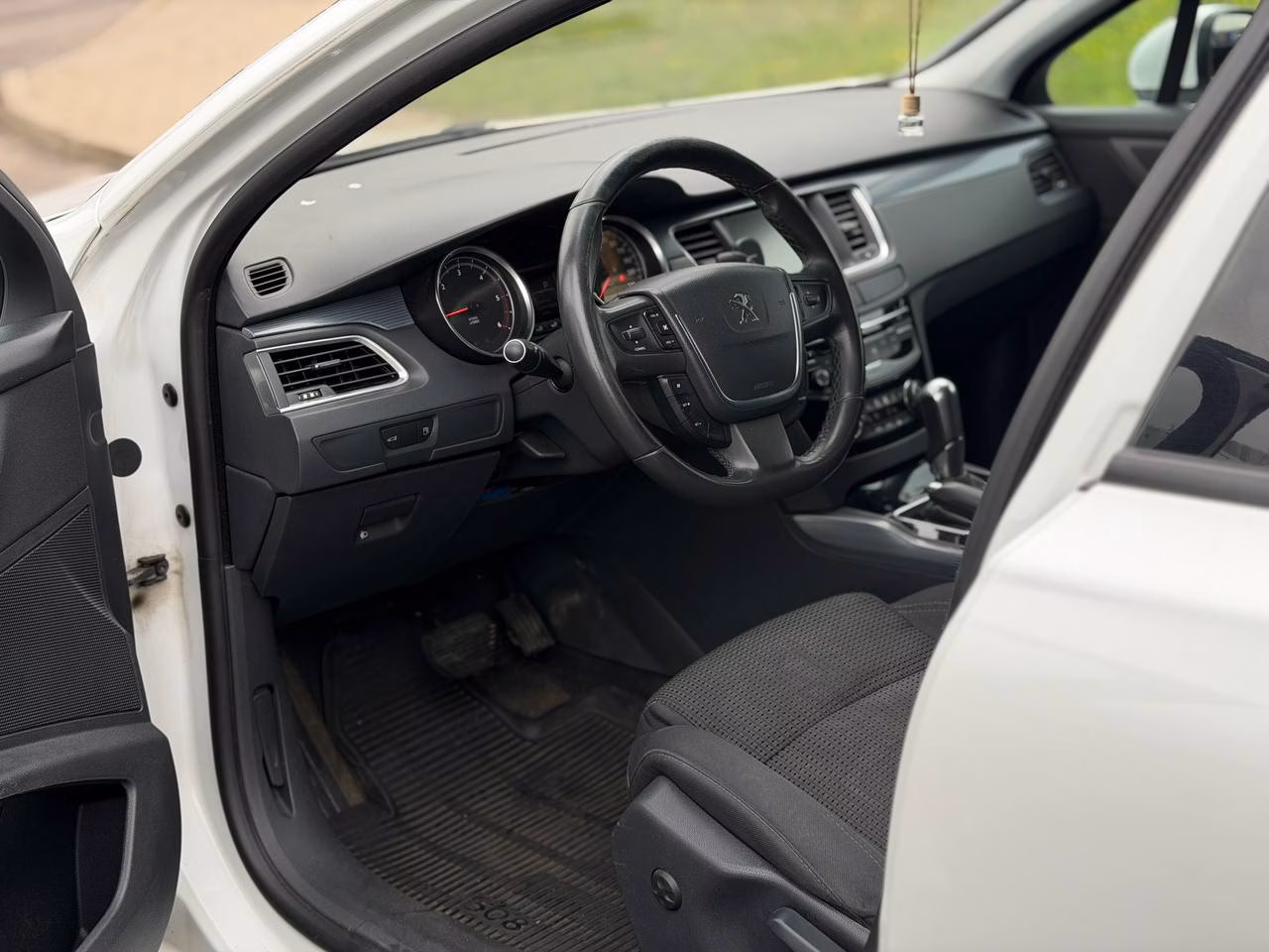 Peugeot 508 фото 16