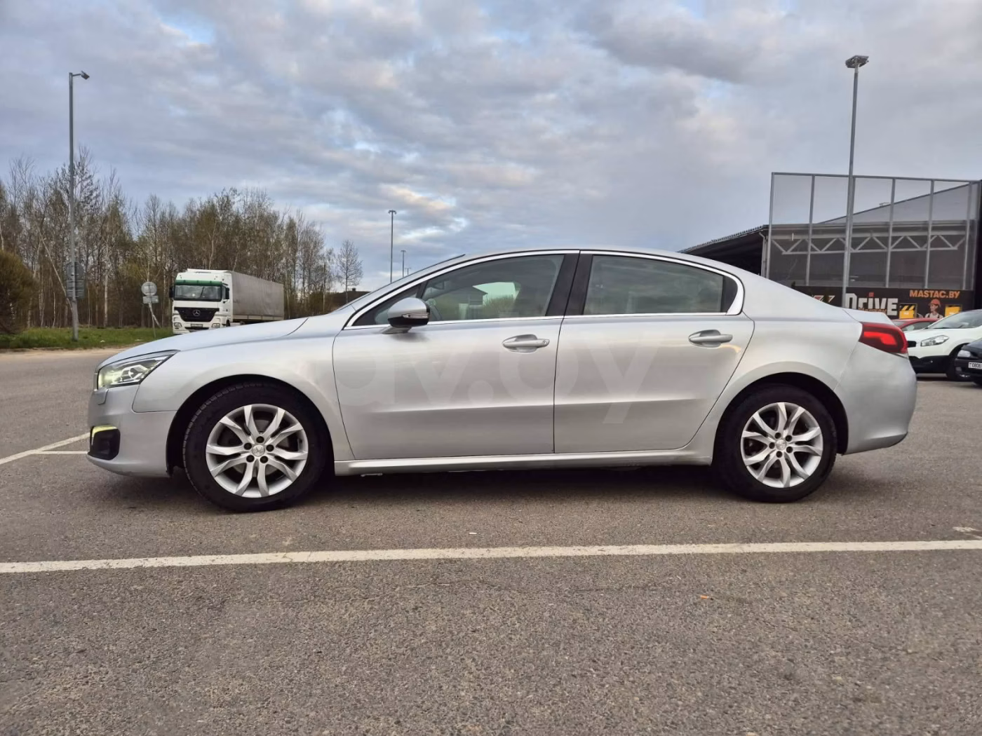 Peugeot 508 фото 2