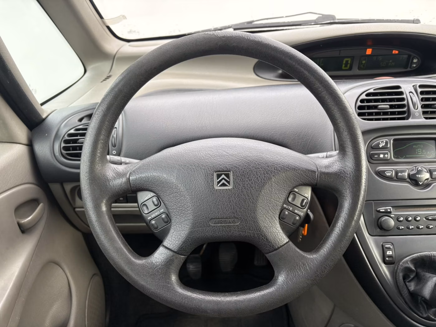 Citroen Xsara Picasso фото 8
