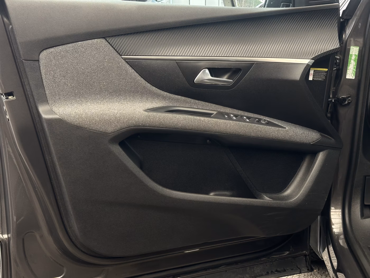 Peugeot 5008 фото 7