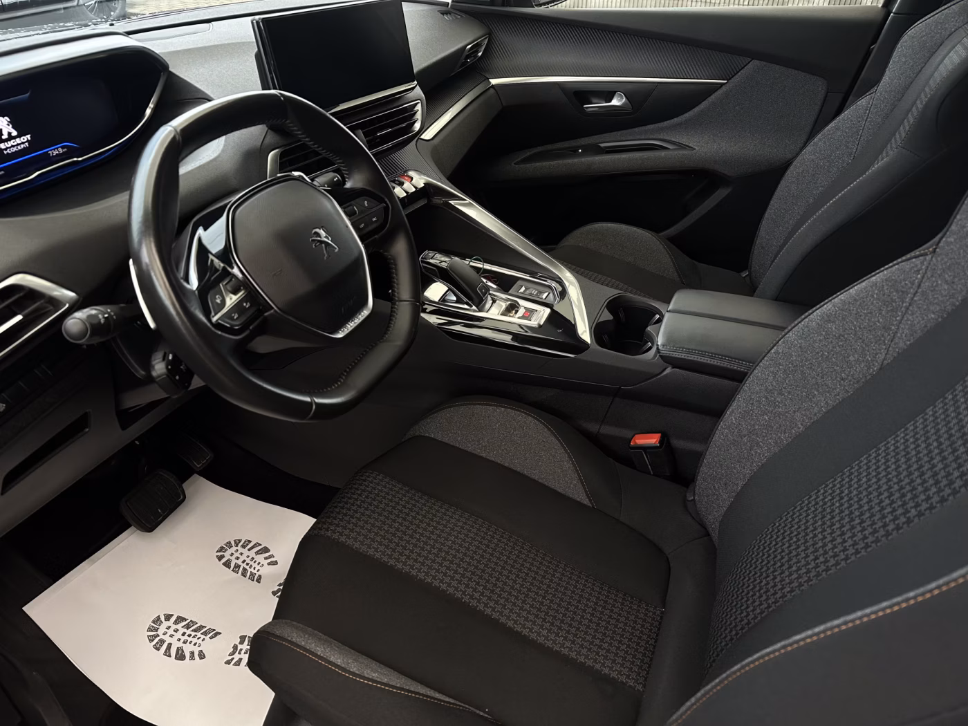Peugeot 5008 фото 9