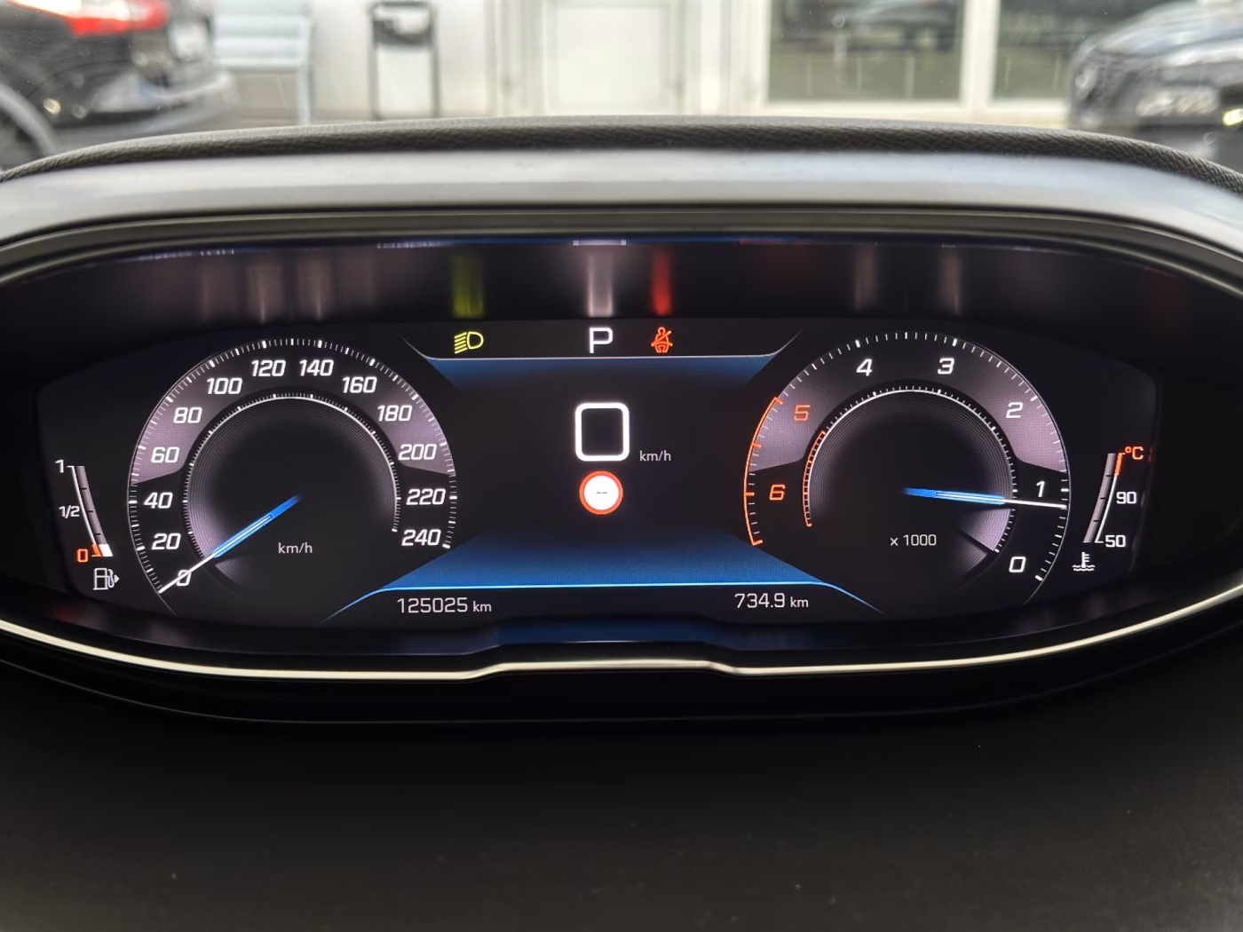 Peugeot 5008 фото 13