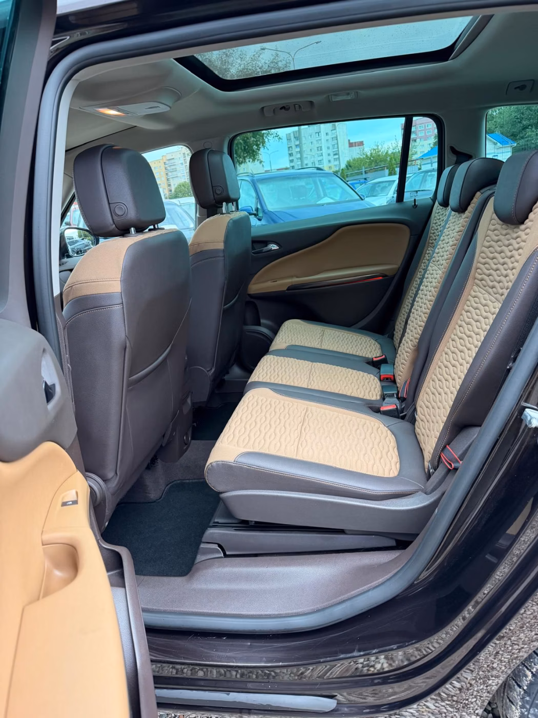Opel Zafira фото 14