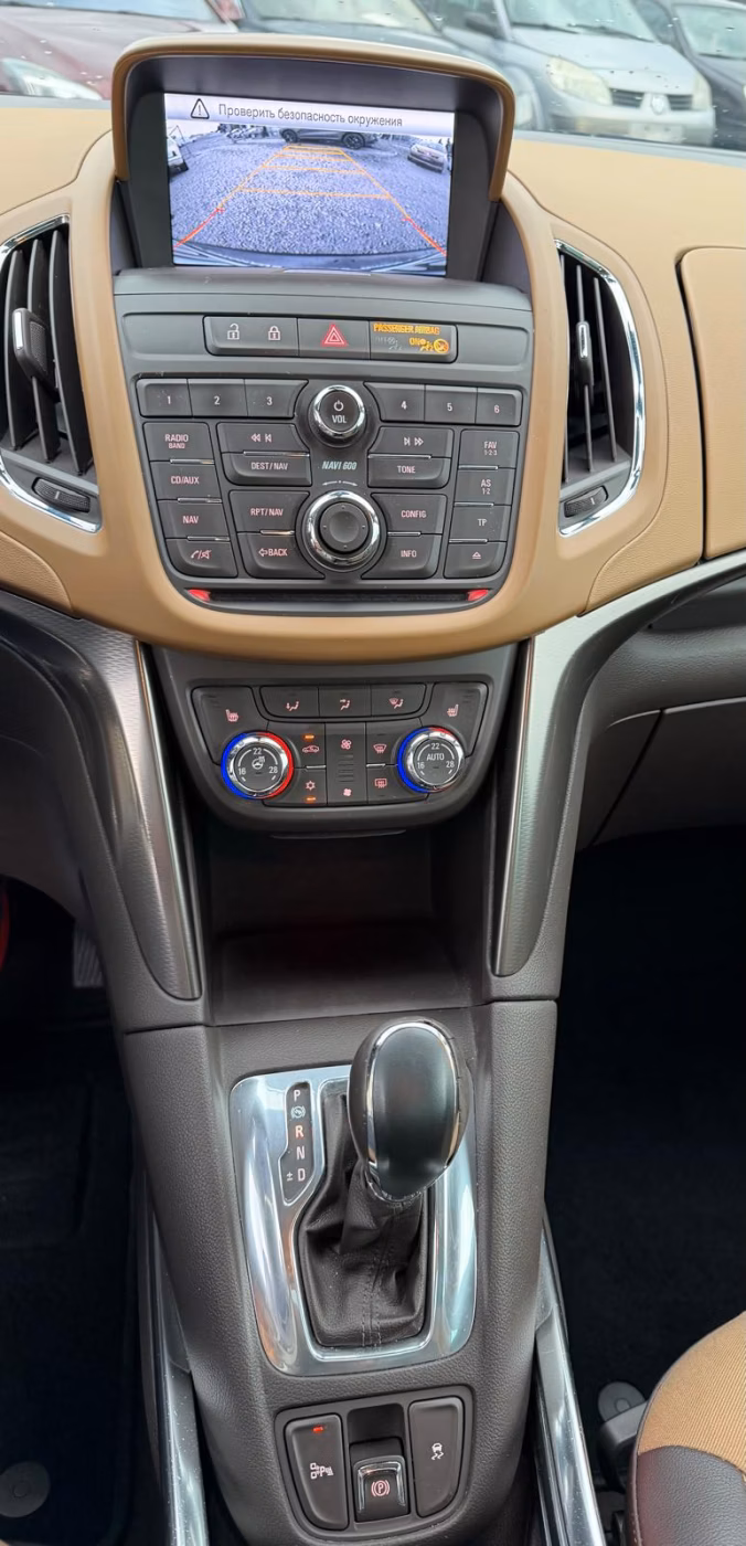 Opel Zafira фото 16