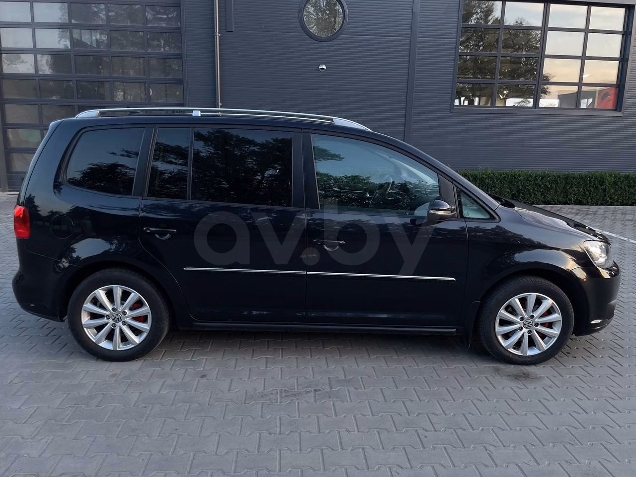 Volkswagen Touran фото 8