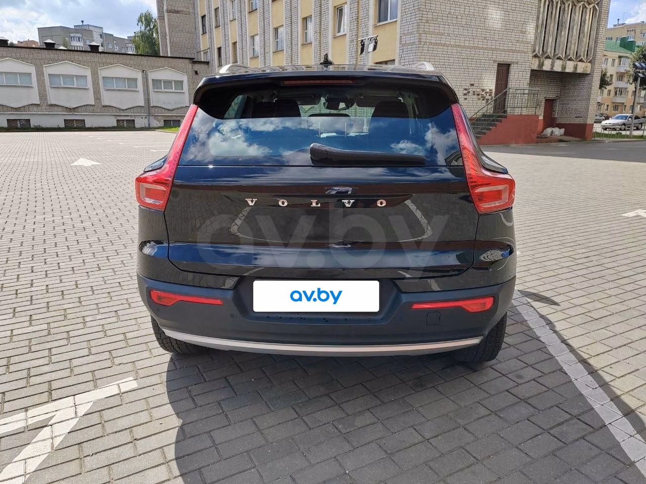 Volvo XC40 фото 4