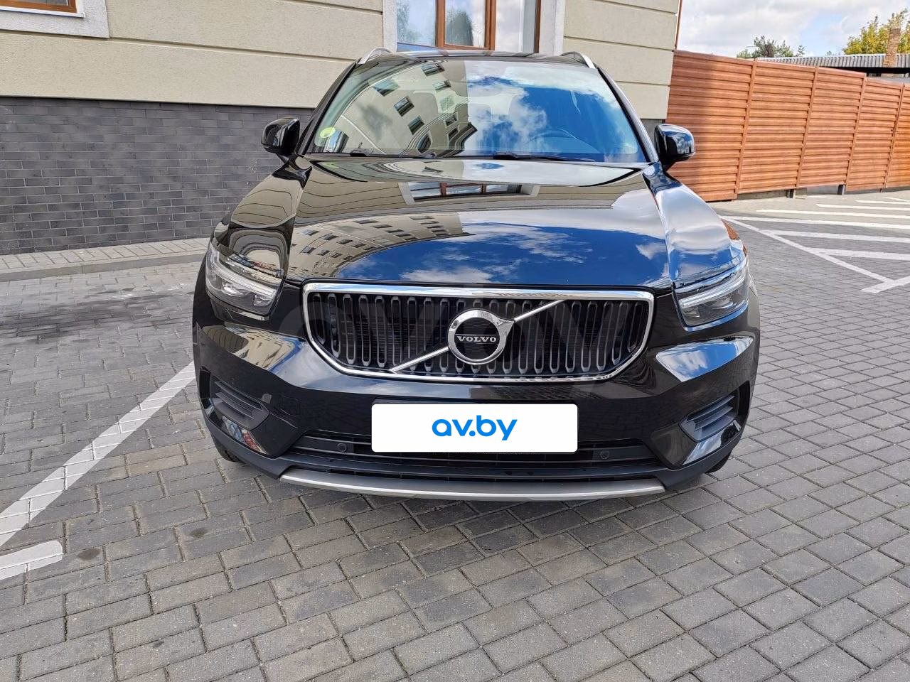Volvo XC40 фото 5