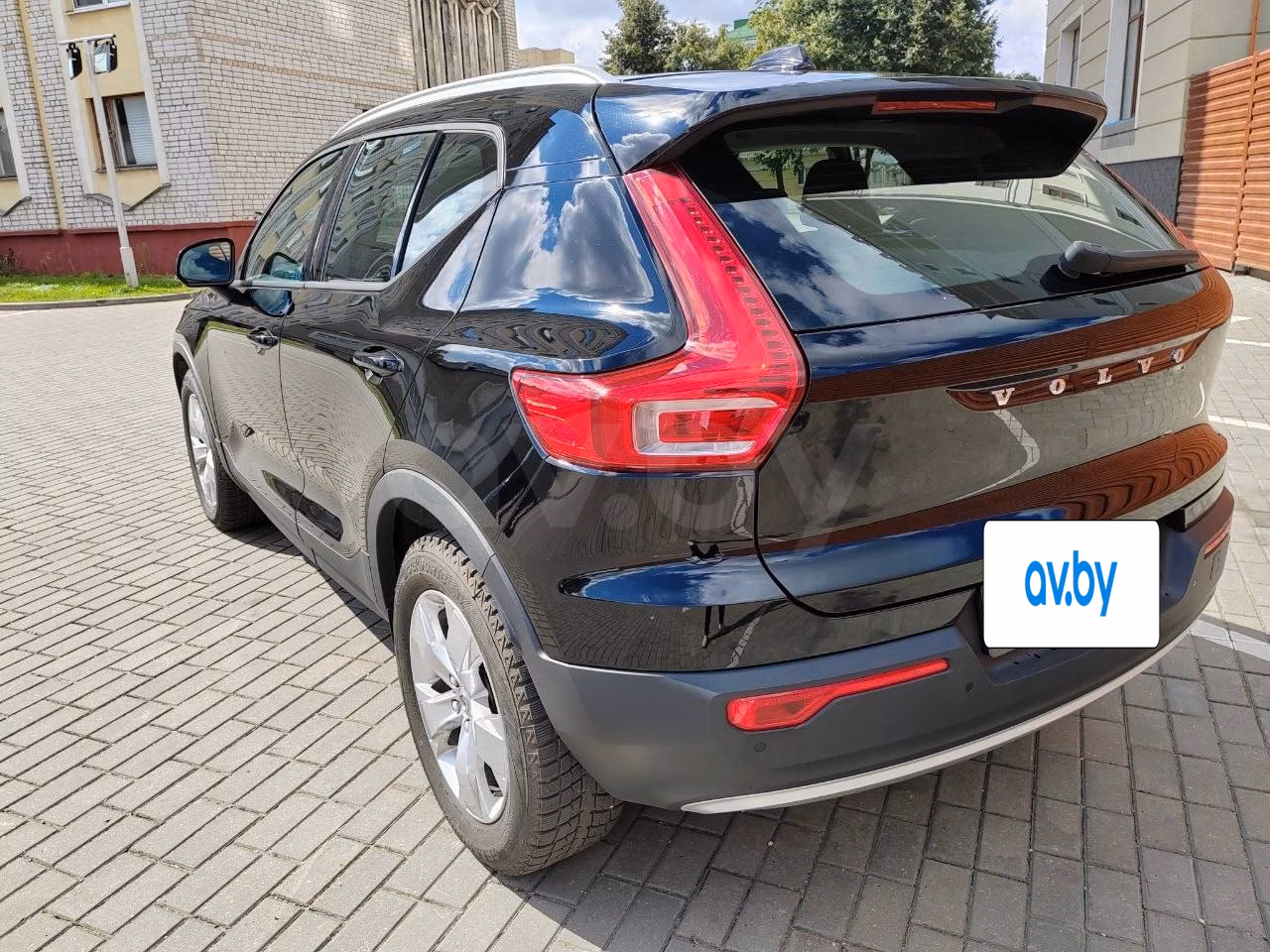 Volvo XC40 фото 6