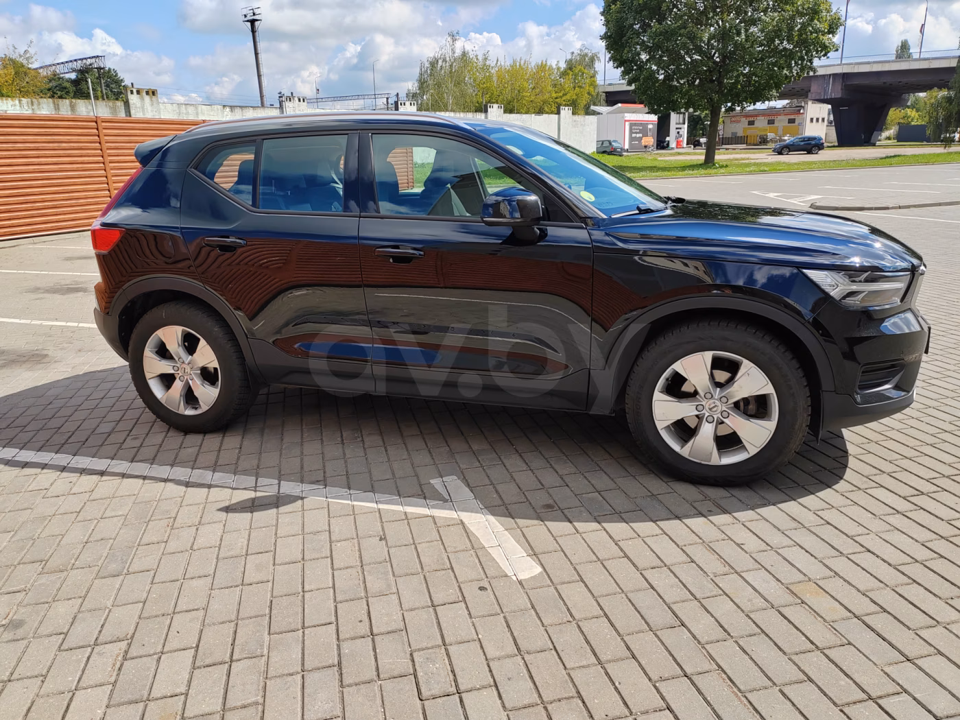 Volvo XC40 фото 7