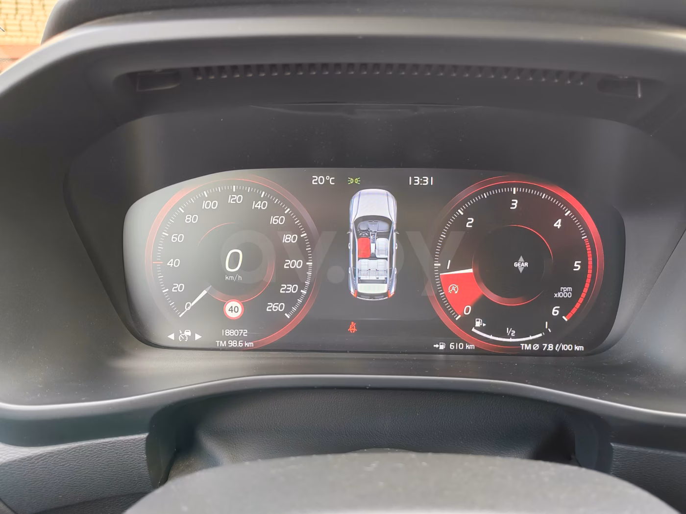 Volvo XC40 фото 11
