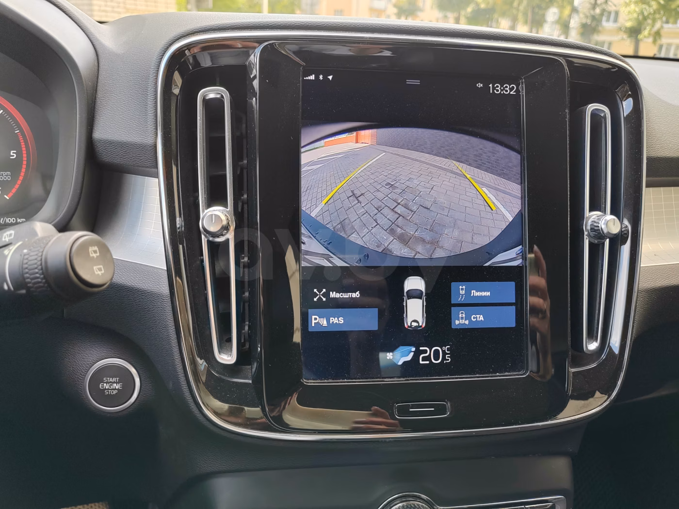 Volvo XC40 фото 12