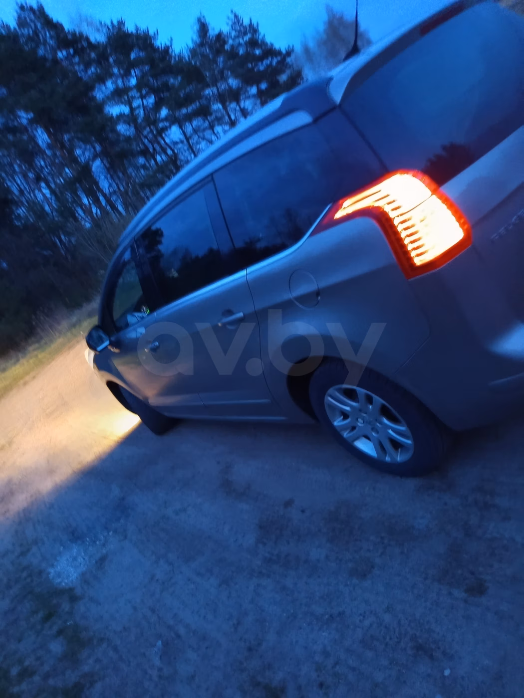Peugeot 5008 фото 4