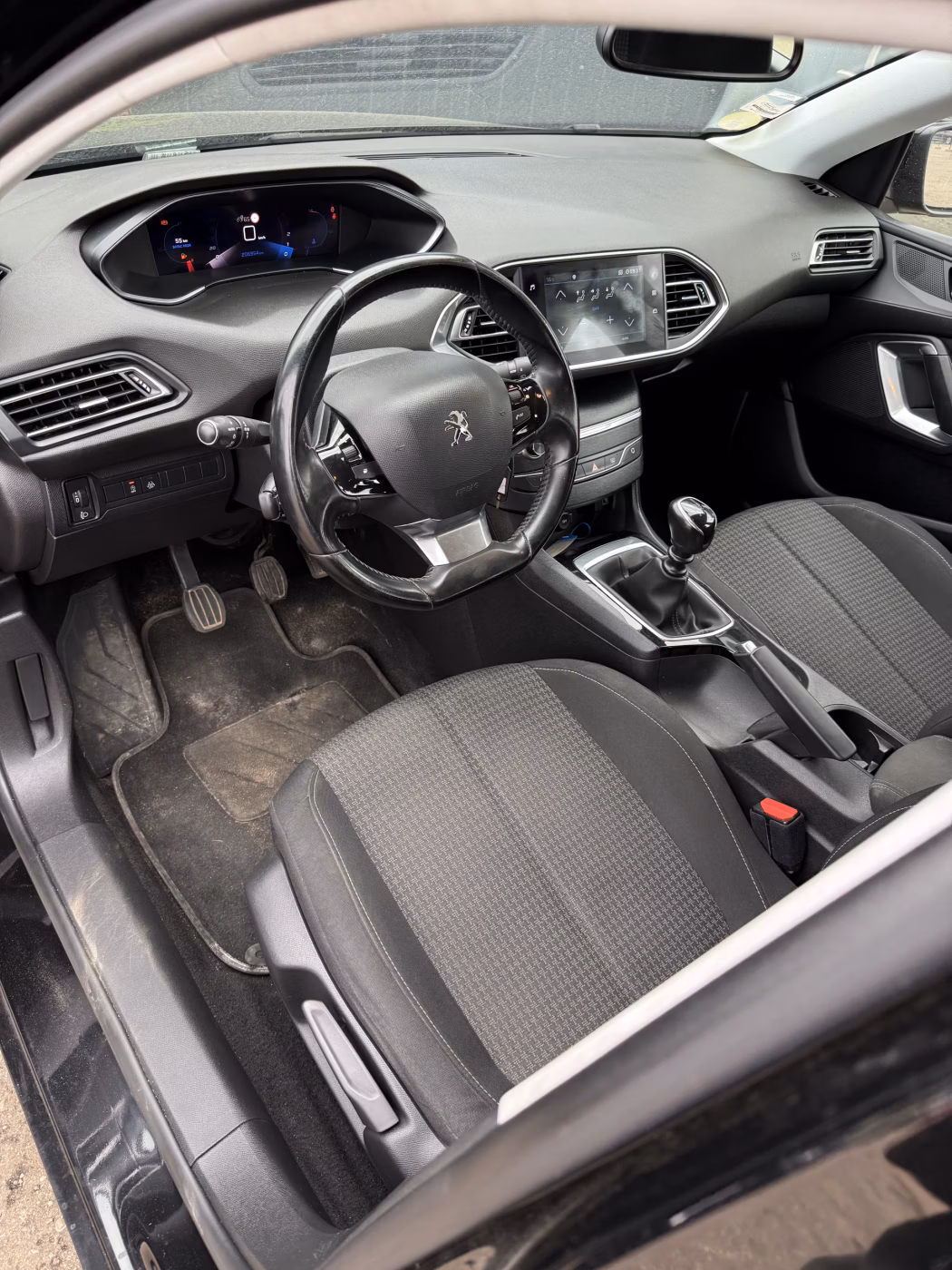 Peugeot 308 фото 7