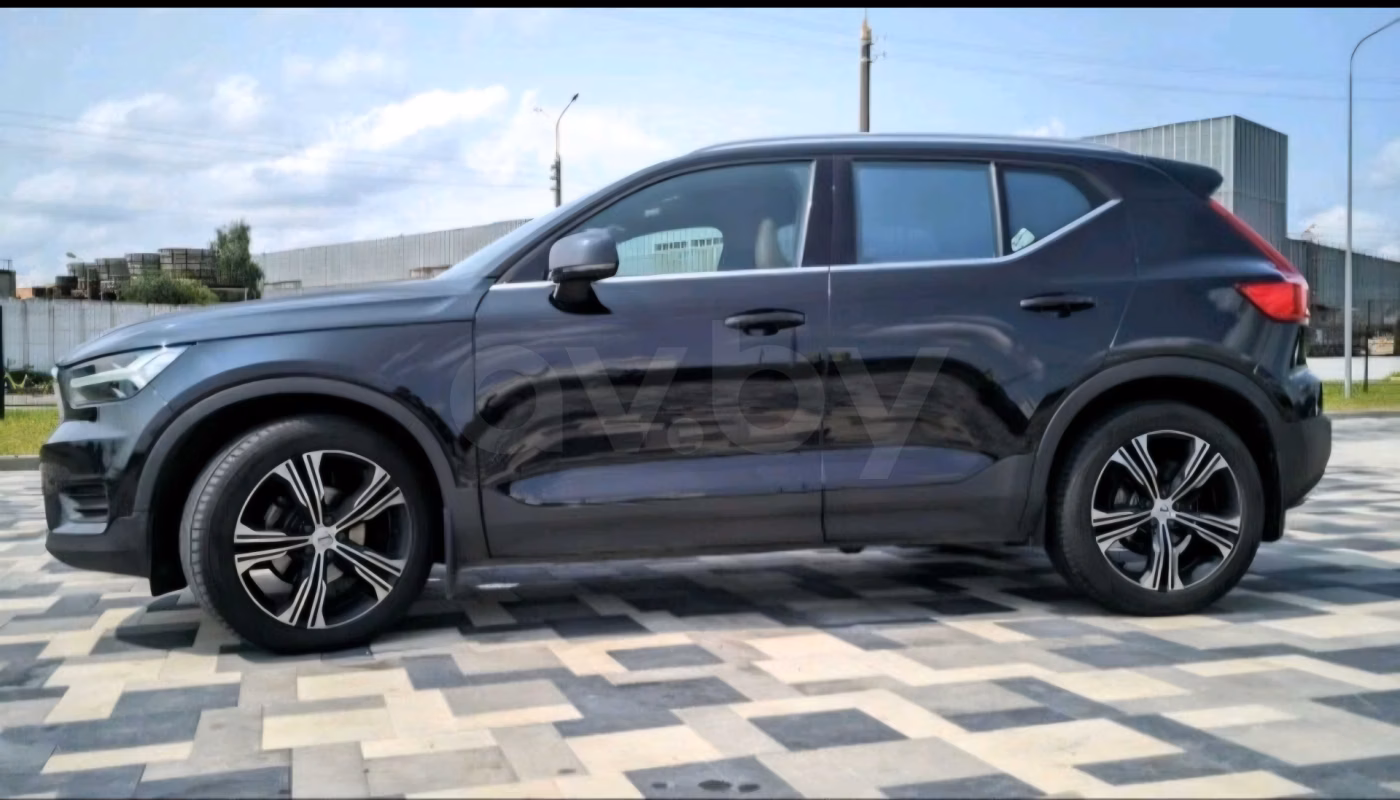 Volvo XC40 фото 6