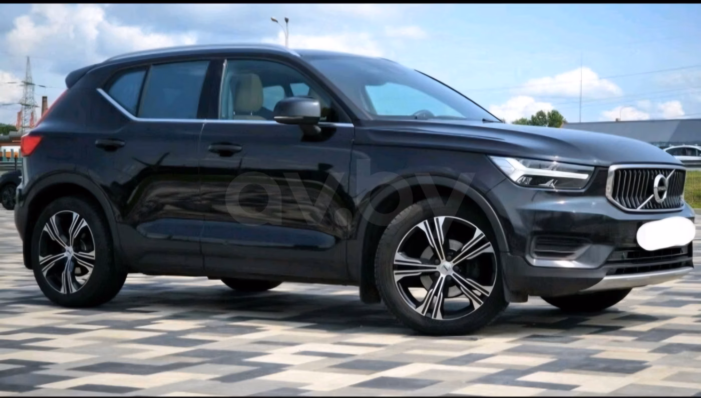 Volvo XC40 фото 5