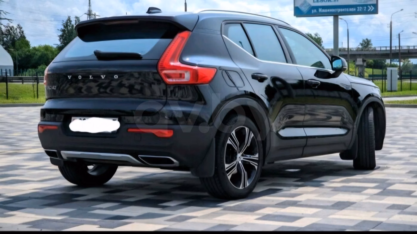 Volvo XC40 фото 4