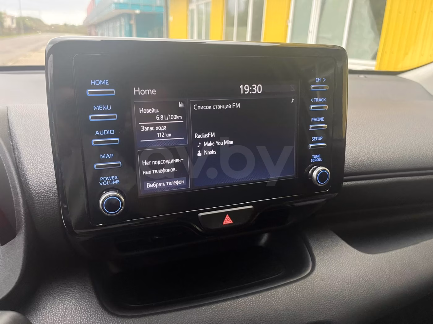 Toyota Yaris фото 17