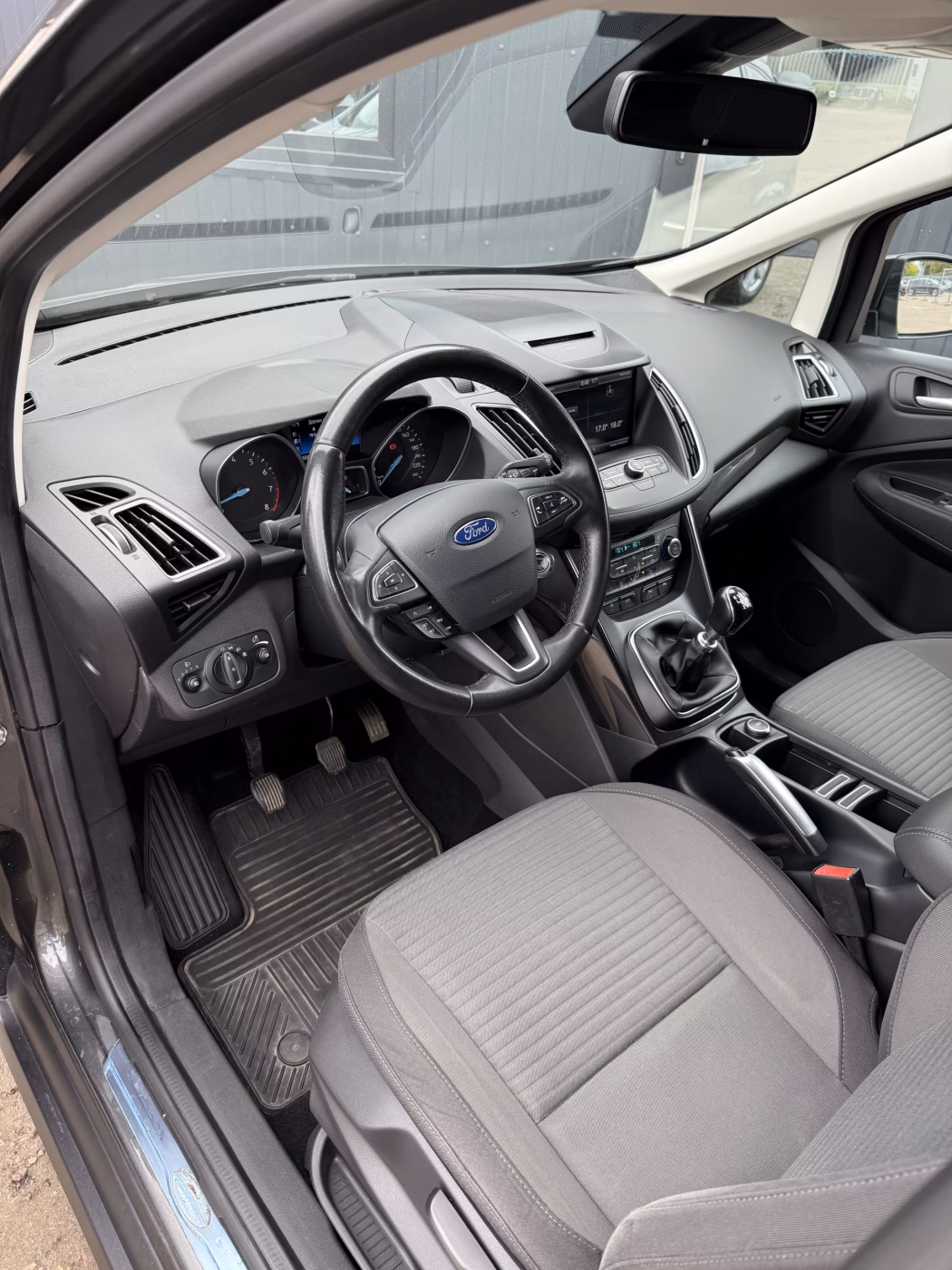 Ford C-MAX фото 7