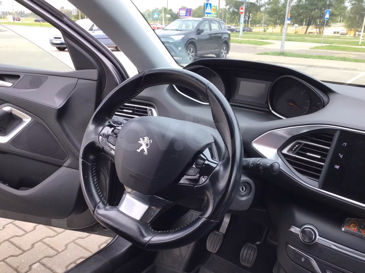 Peugeot 308 фото 3