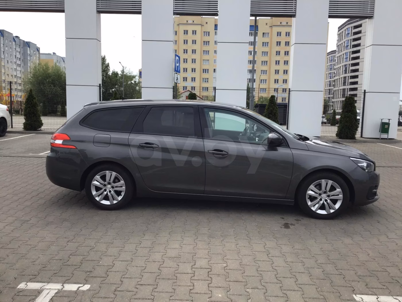 Peugeot 308 фото 5