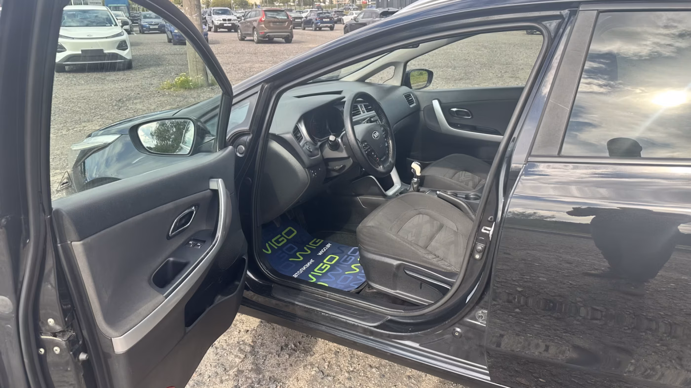 Kia Cee'd фото 23