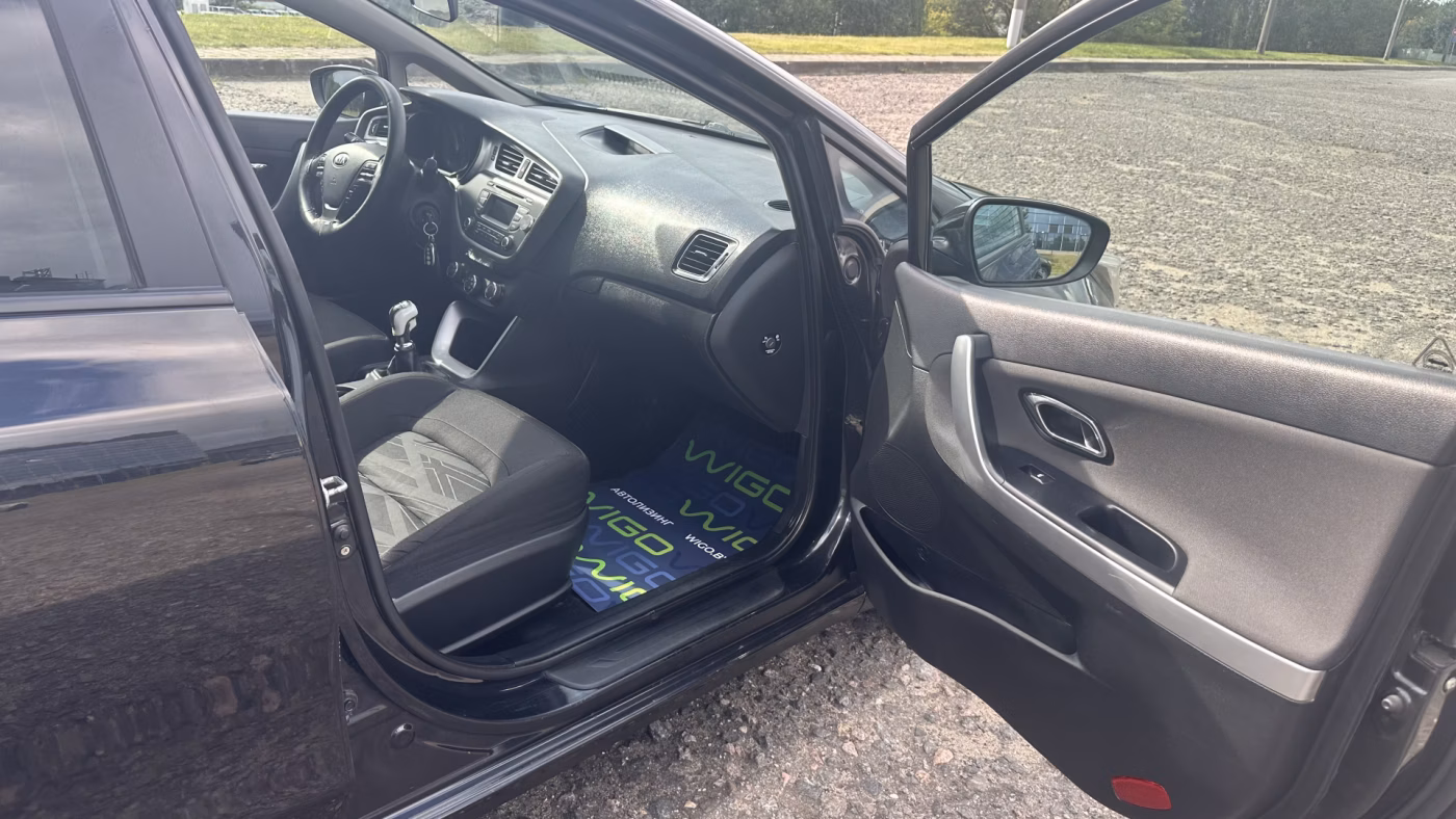 Kia Cee'd фото 26