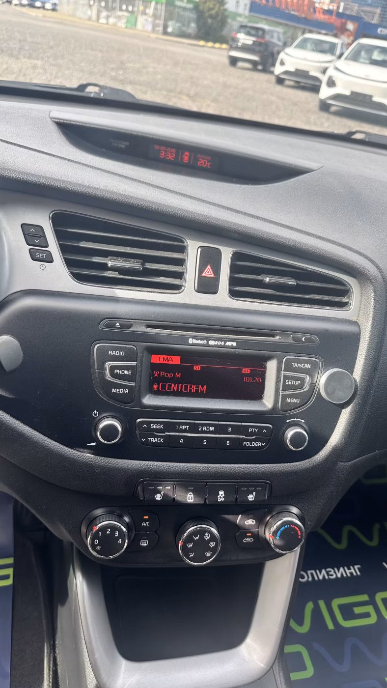 Kia Cee'd фото 28