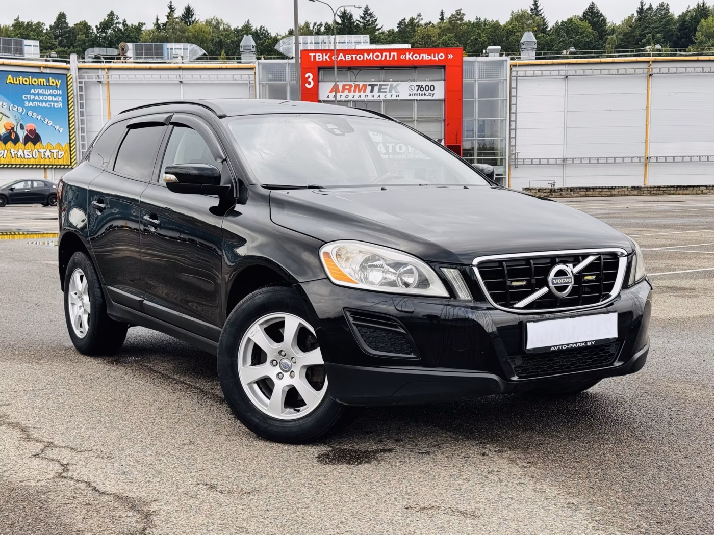 Volvo XC60 фото 3