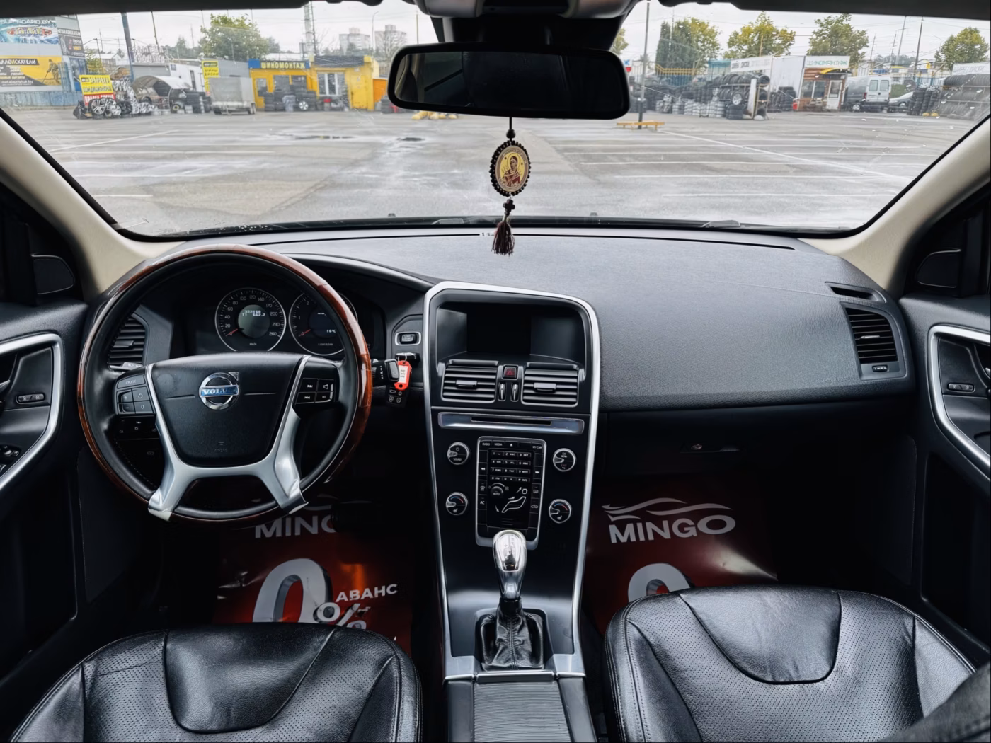 Volvo XC60 фото 8