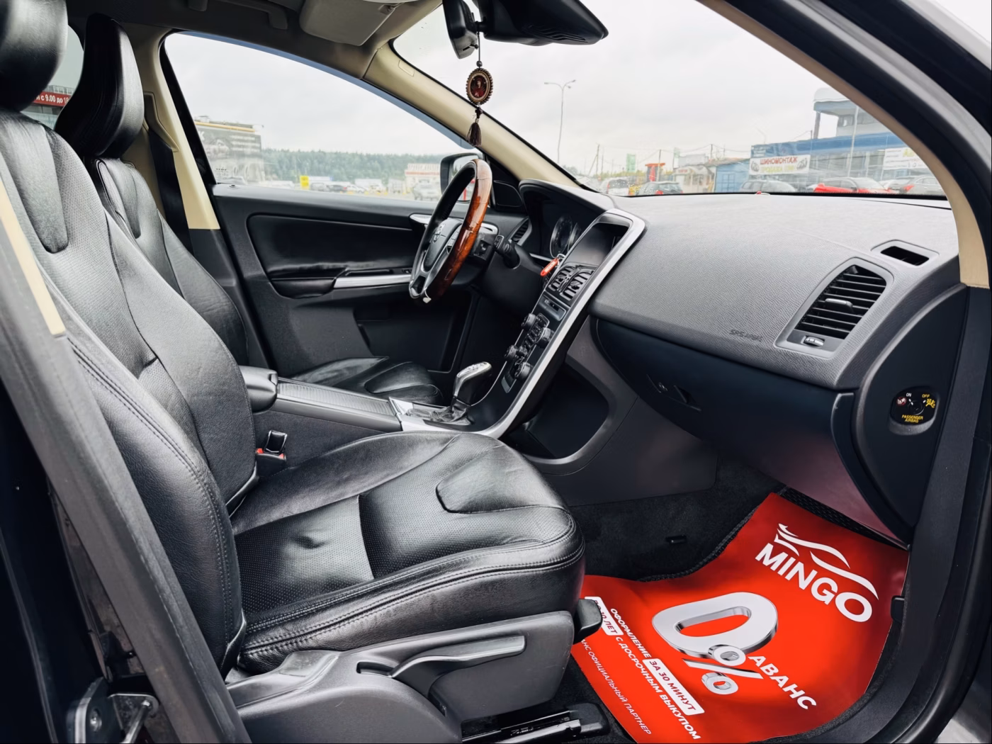 Volvo XC60 фото 9