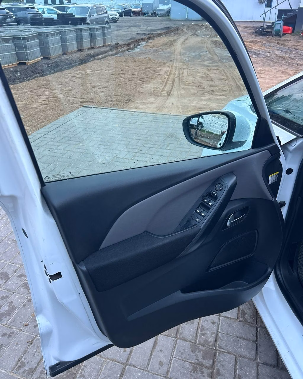 Citroen C4 Picasso фото 9