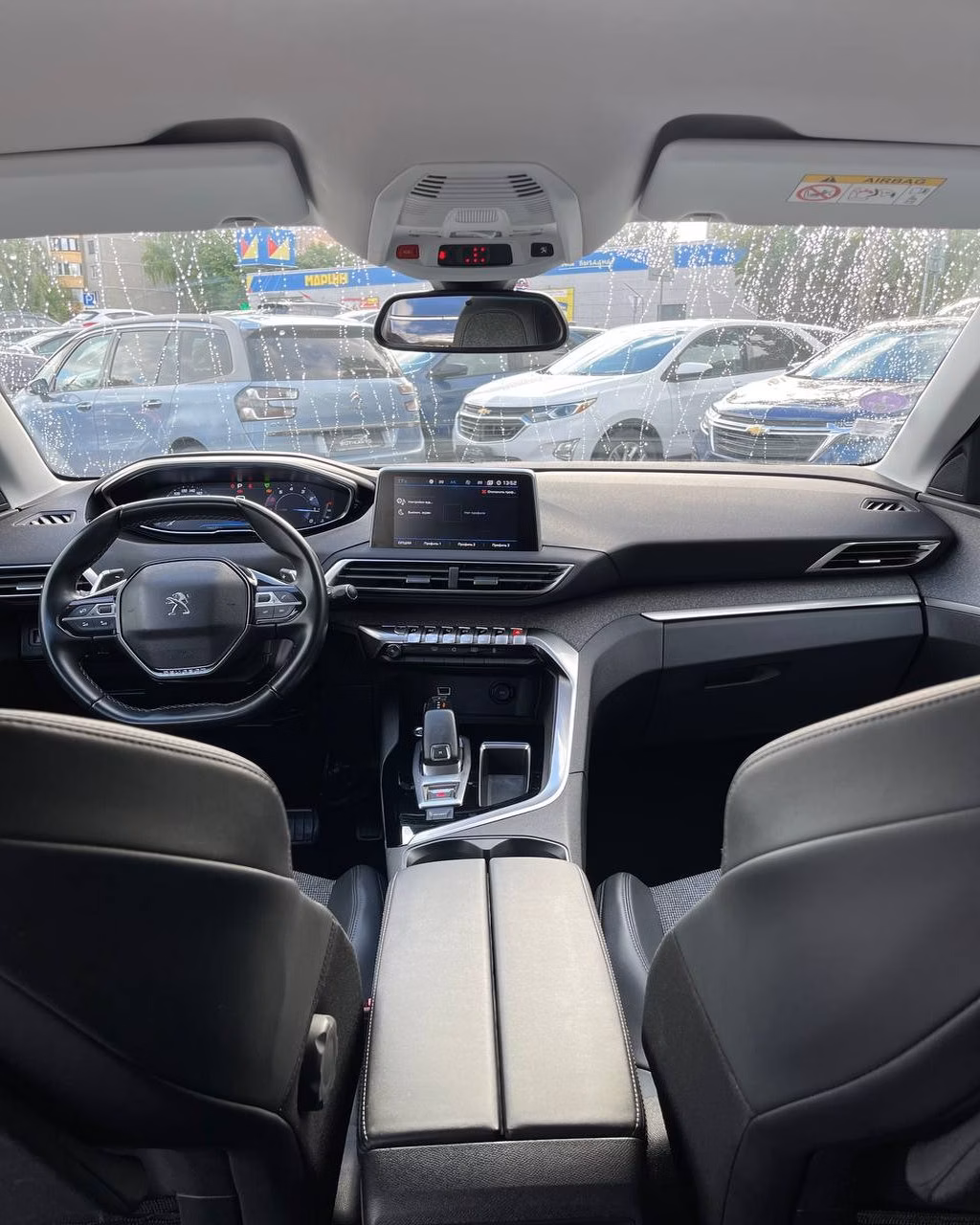 Peugeot 5008 фото 11
