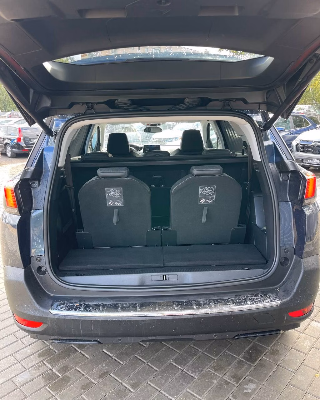 Peugeot 5008 фото 19