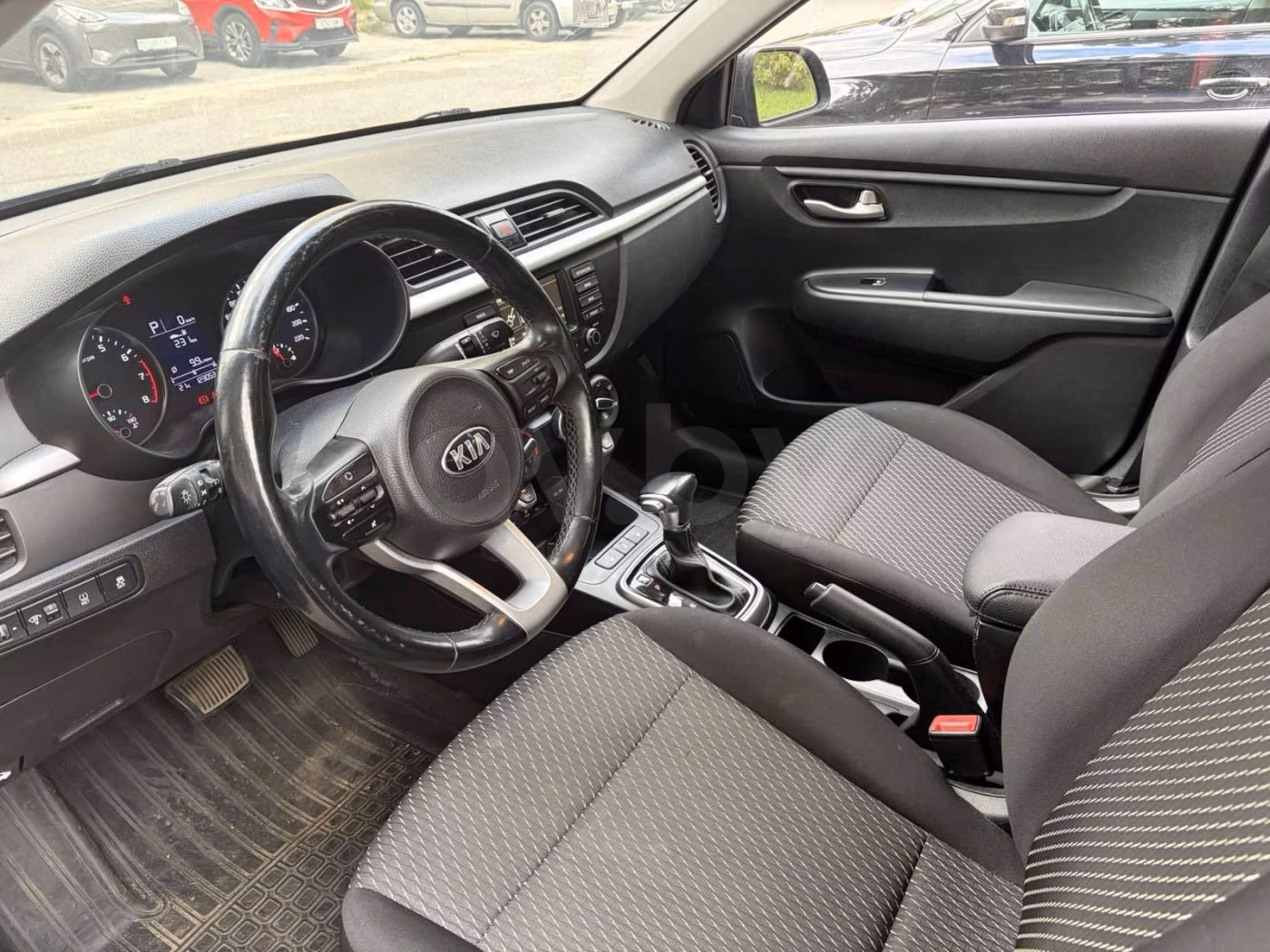 Kia Rio фото 11