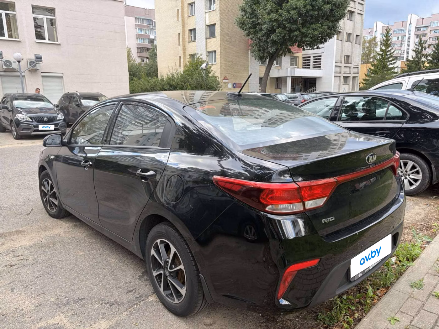 Kia Rio фото 6