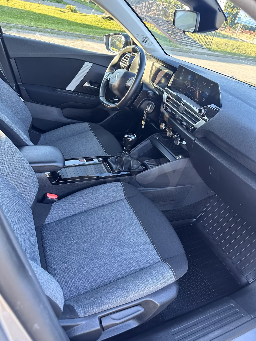 Citroen C4 фото 8