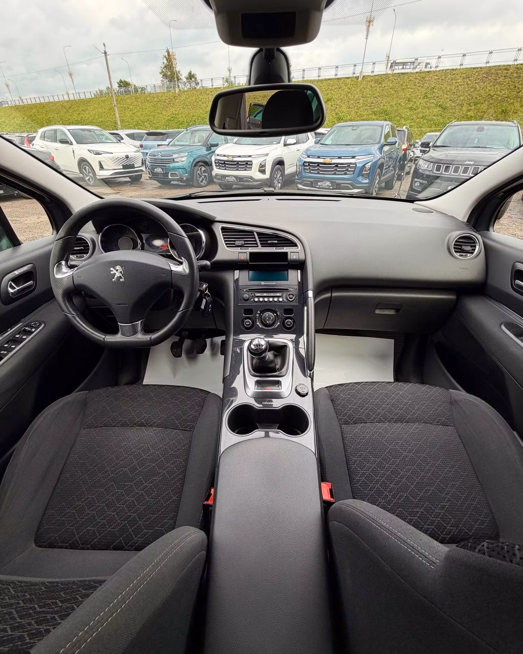 Peugeot 3008 фото 9
