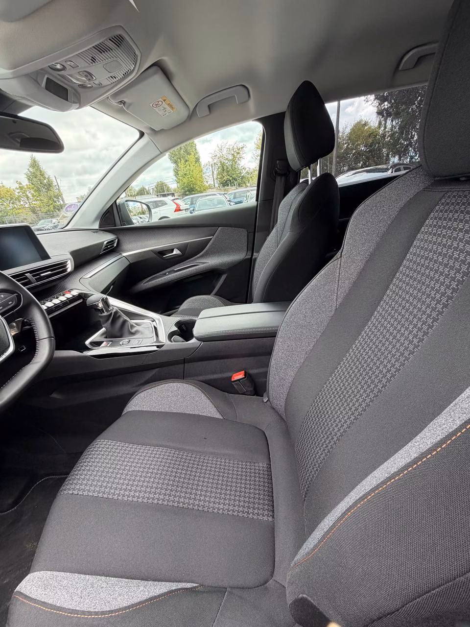Peugeot 5008 фото 9