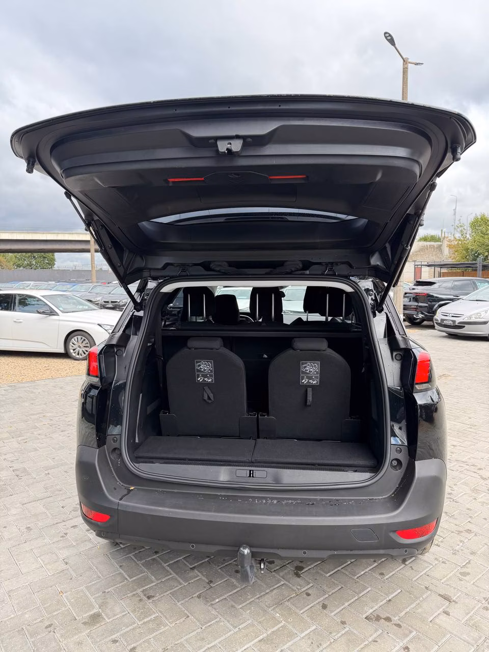Peugeot 5008 фото 13