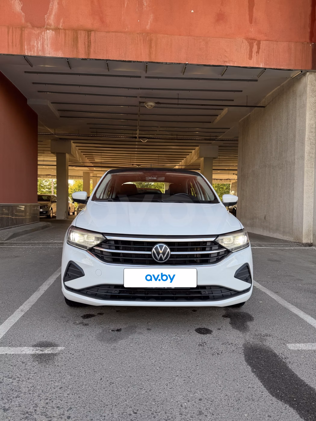 Volkswagen Polo Sedan фото 3