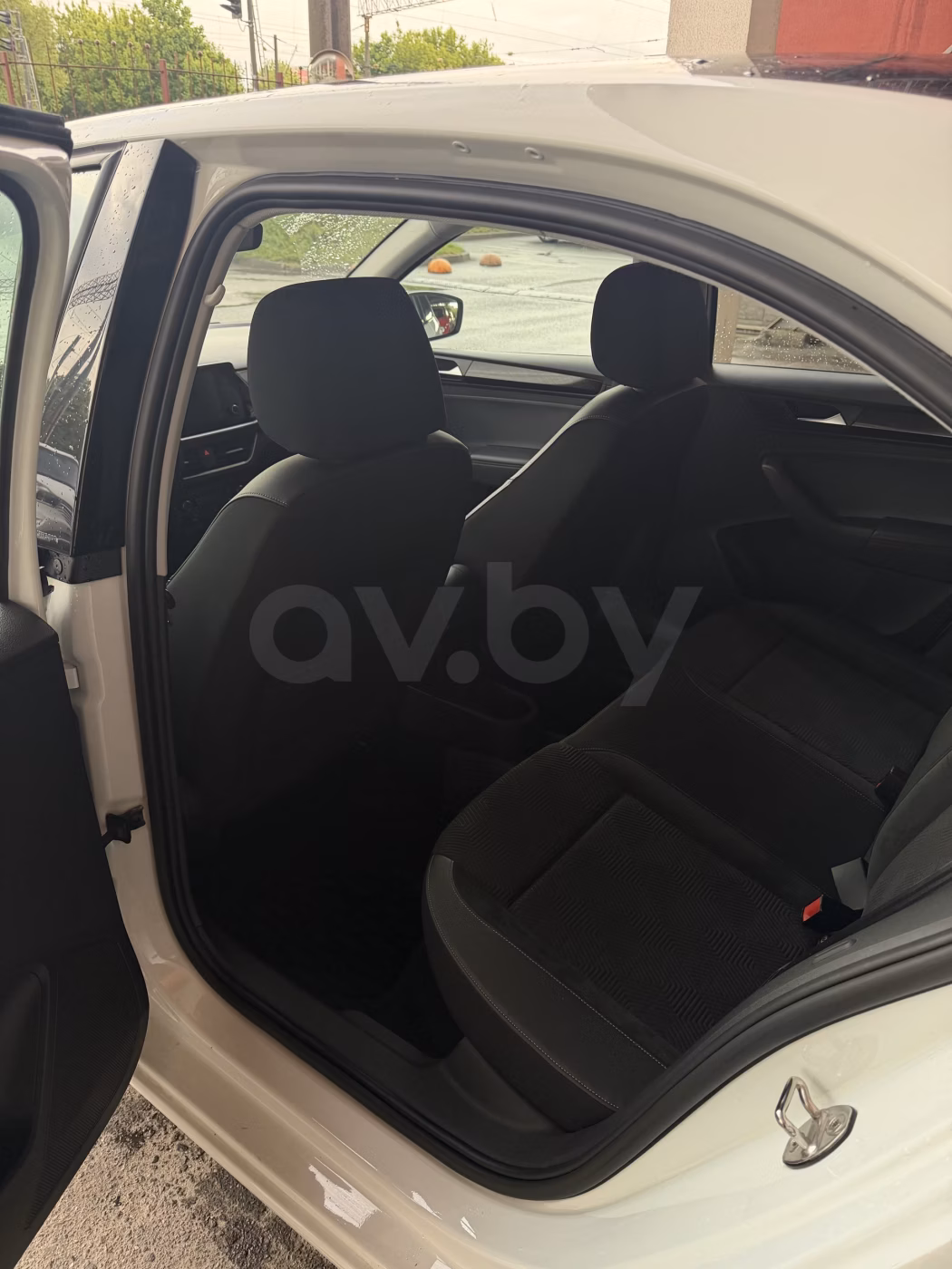 Volkswagen Polo Sedan фото 13