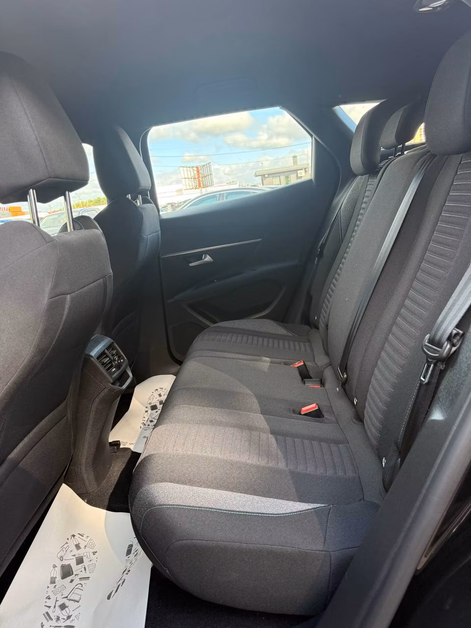 Peugeot 3008 фото 10