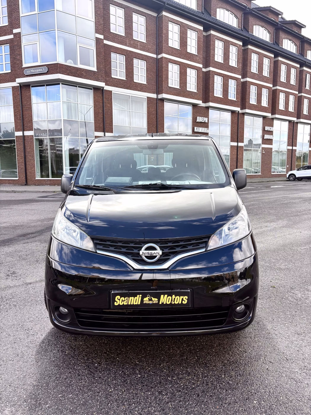 Nissan NV200 фото 8