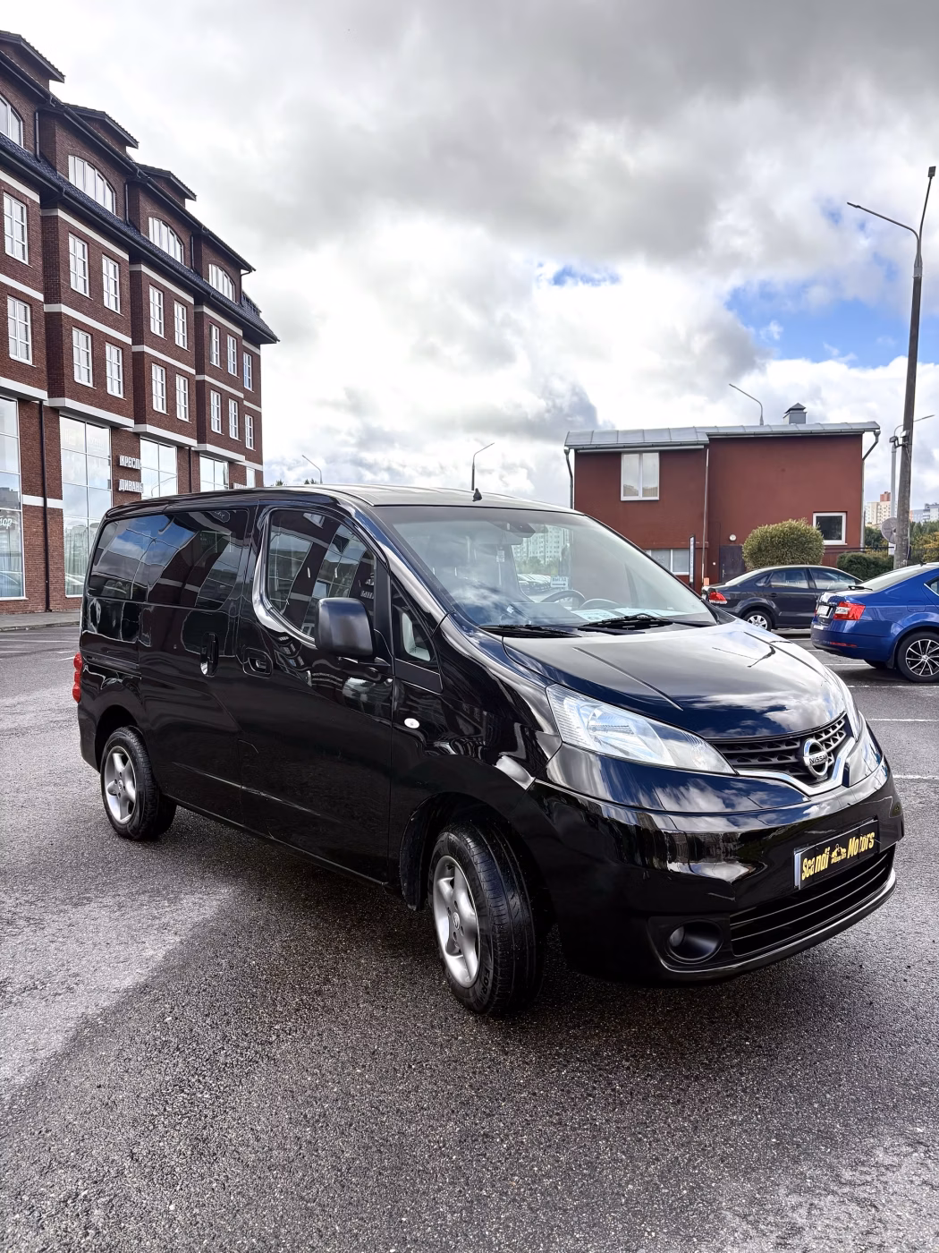 Nissan NV200 фото 7