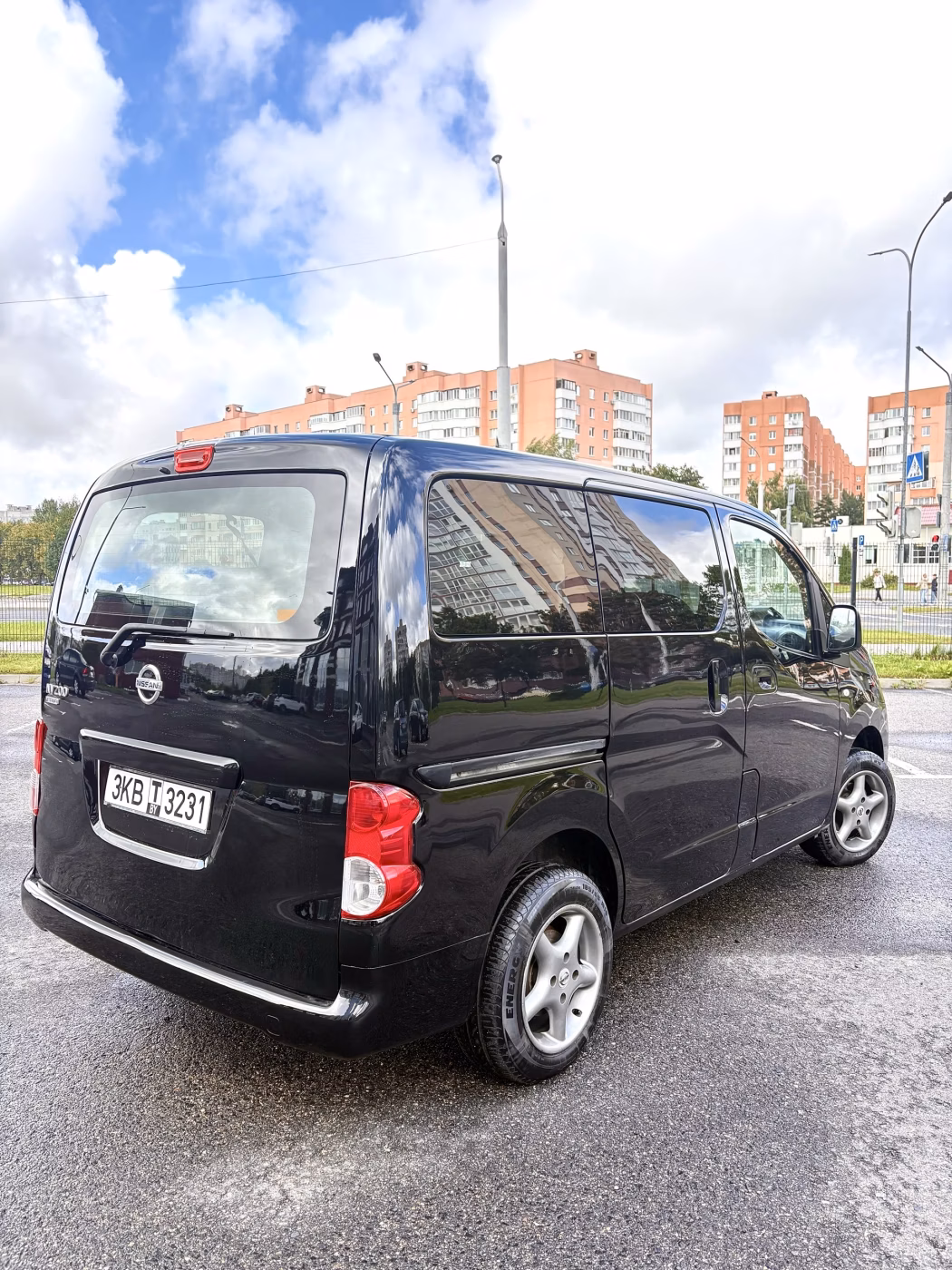 Nissan NV200 фото 5
