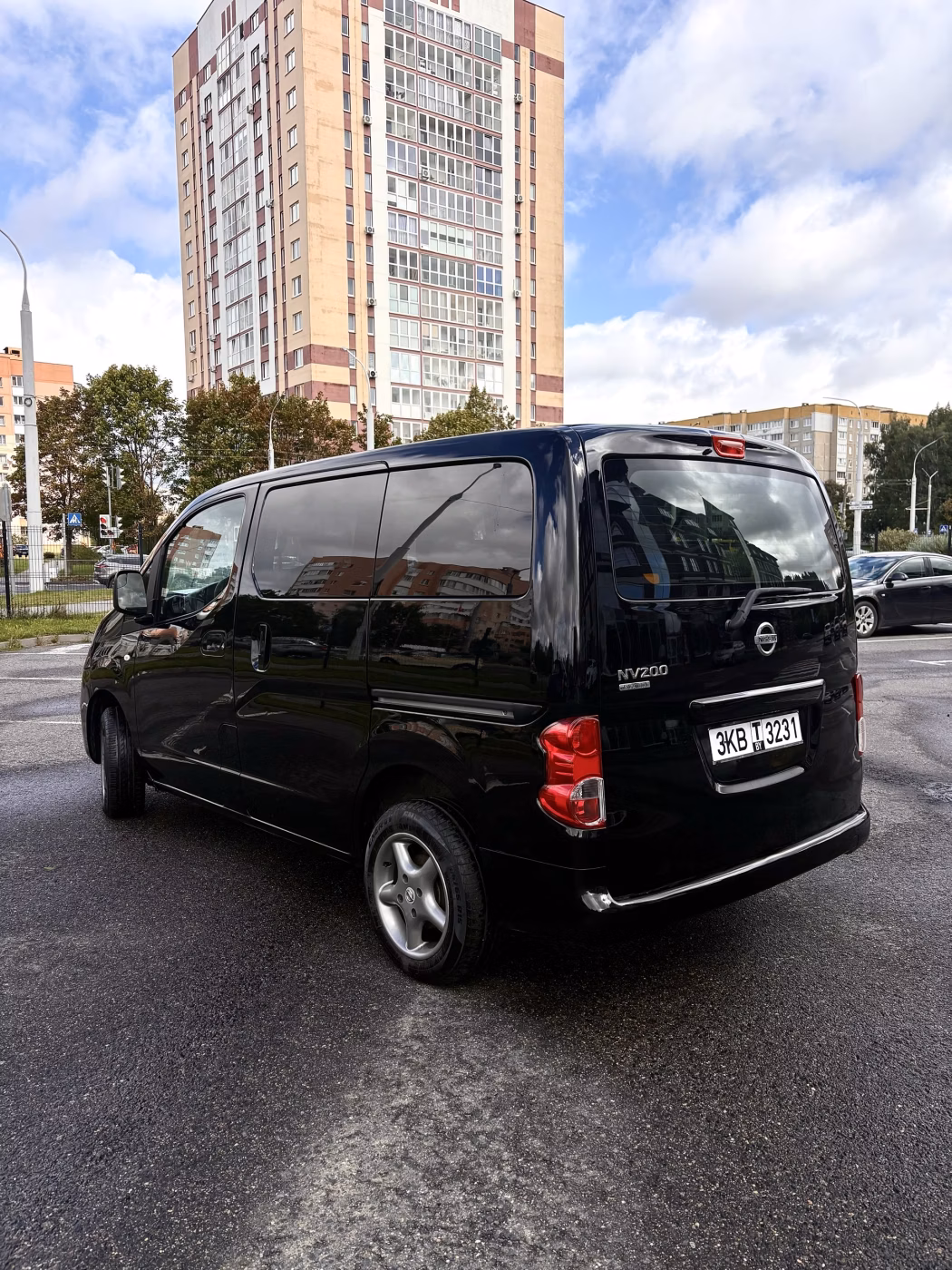 Nissan NV200 фото 3